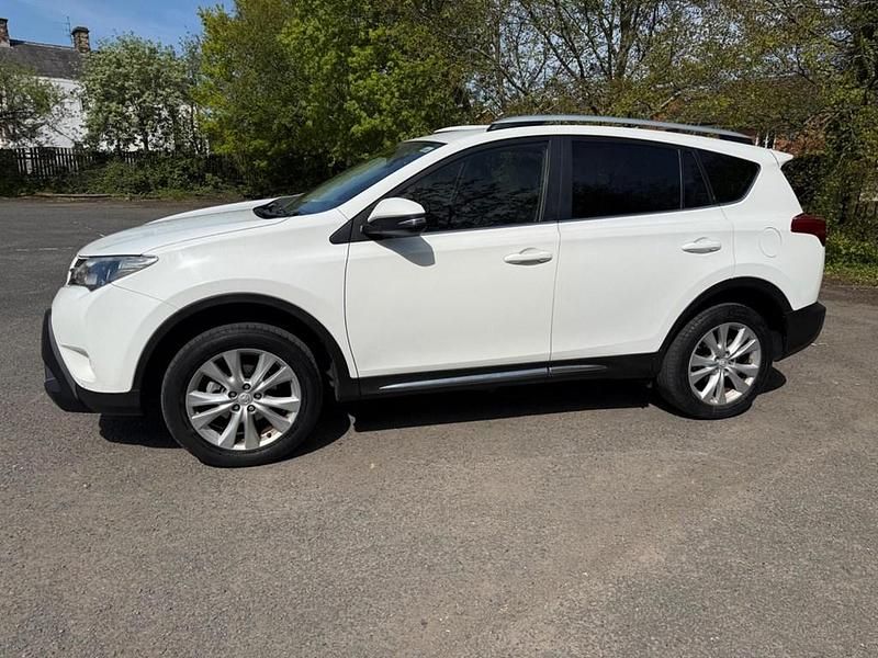 Usado Toyota RAV4 150 HP (110 kW) 2014 Branco SUV