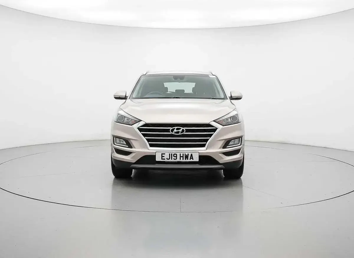 Gebraucht Hyundai Tucson SE 177 PS (130 kW) 2019 Beige SUV