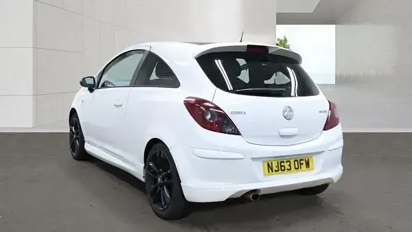 Used Vauxhall Corsa Edition 2013 White Hatchback