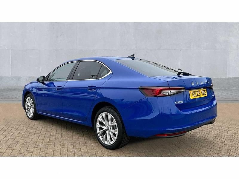 Used Skoda Superb SE L 193 HP (141 kW) 2025 Blue Hatchback