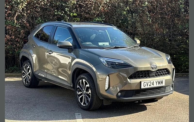 Used Toyota Yaris Cross Design 113 HP (83 kW) 2024 Other SUV