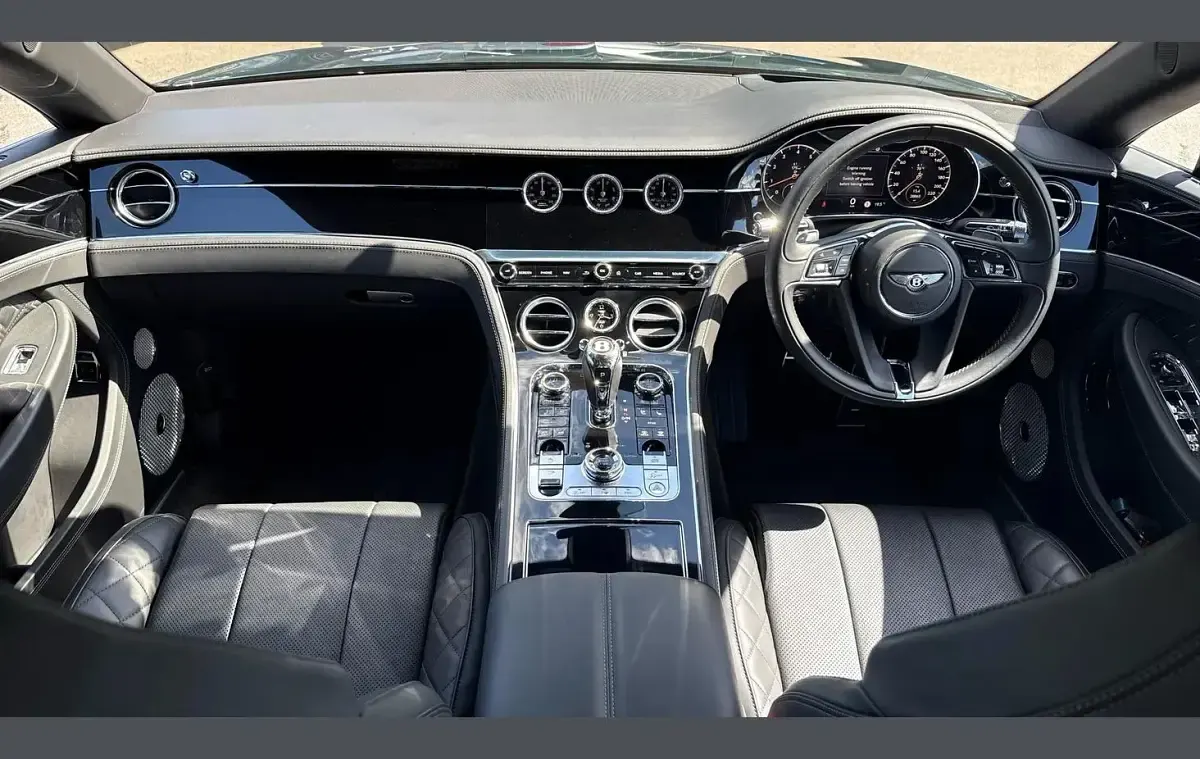 Used Bentley Continental GT 635 HP (467 kW) 2019 Green Coupe