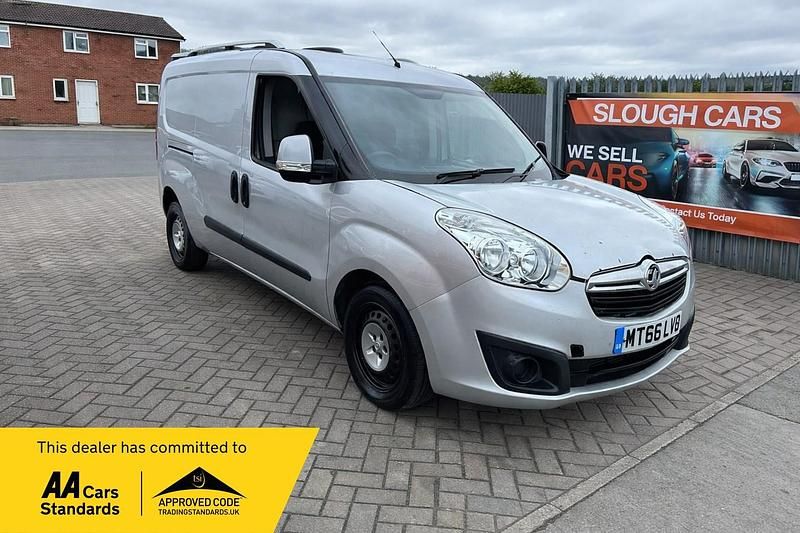 Used Vauxhall Combo Sportive 95 HP (69 kW) 2016 Silver MPV