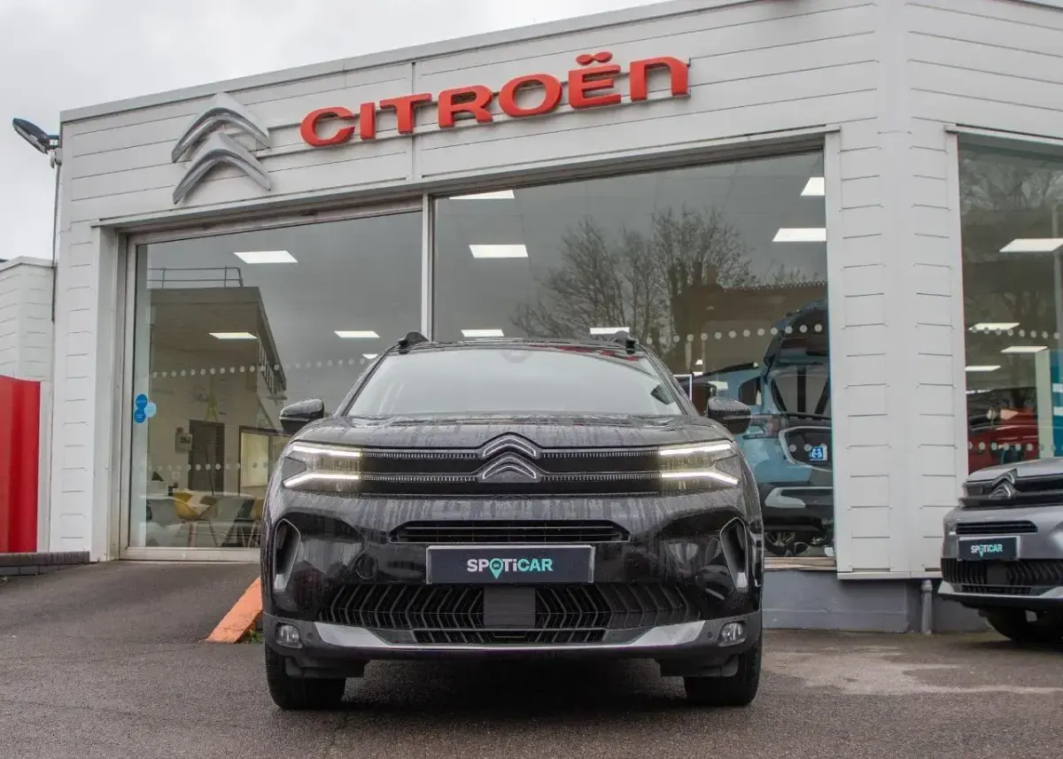 Used Citroën C5 Aircross PureTech 128 HP (94 kW) 2023 Black SUV