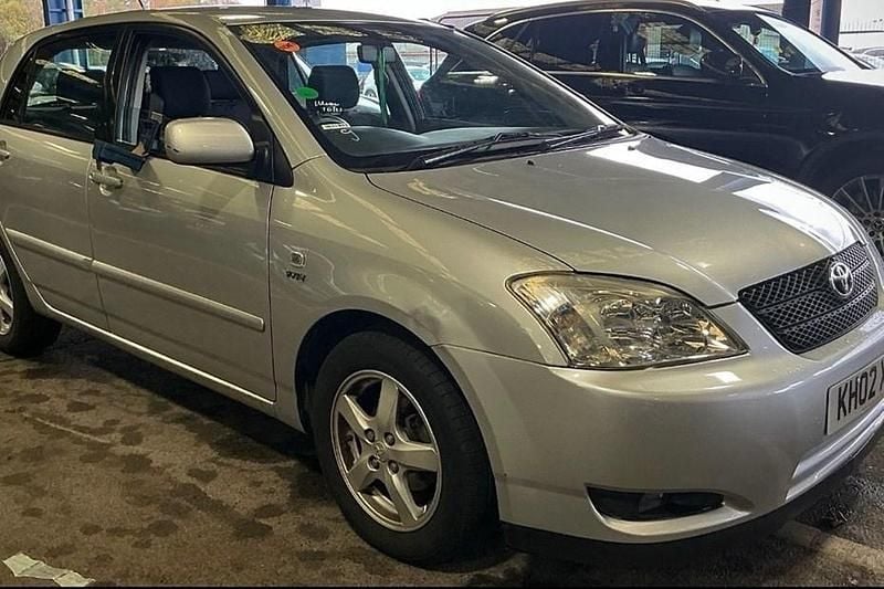 Silver Used 2002 Toyota Corolla T3 Hatchback | £1,999 (Fair price) - Image 1/1