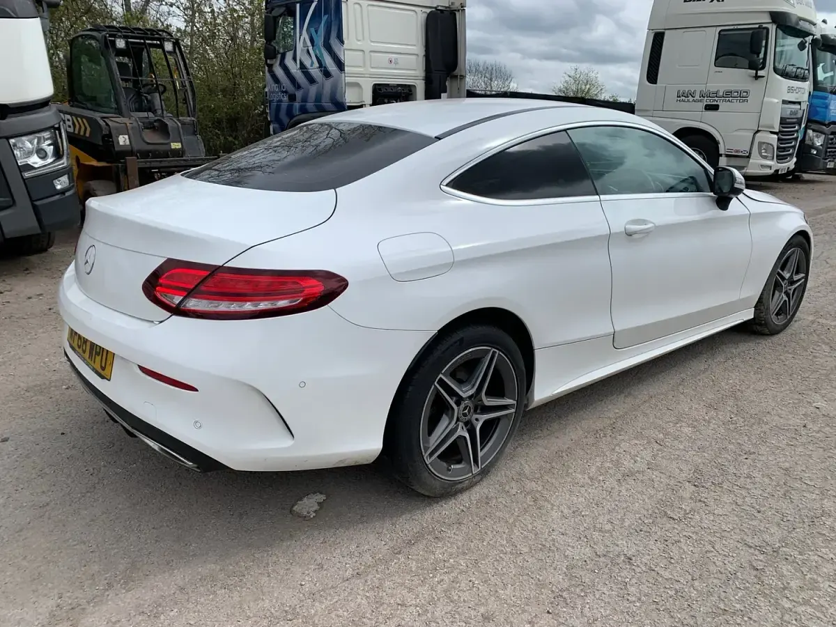 Used Mercedes C200 AMG line 2018 White Coupe