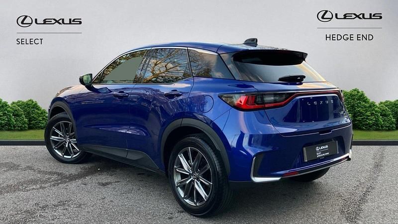 Used Lexus LBX 136 HP (100 kW) 2024 Dark blue SUV