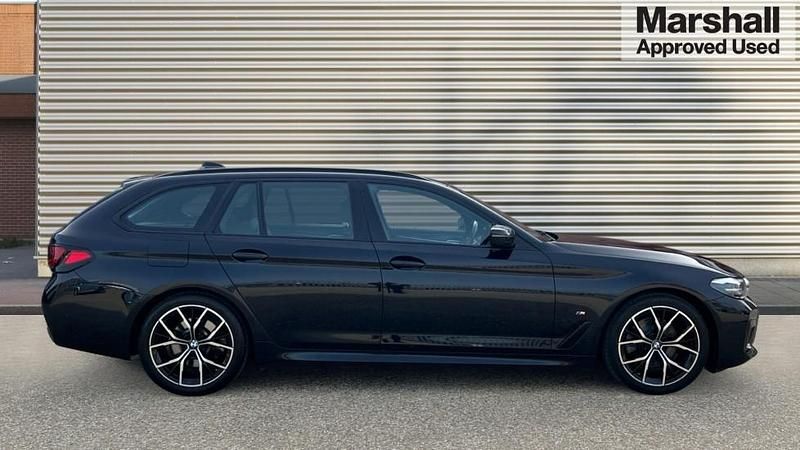 Used BMW 520 M Sport 190 HP (139 kW) 2022 Black Estate
