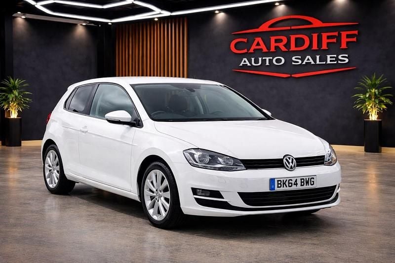 Used VW Golf VII SE 2014 White Hatchback
