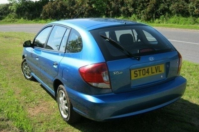 Used Kia Rio 80 HP (58 kW) 2004 Hatchback