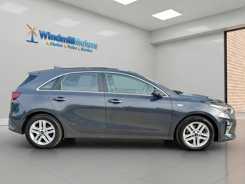 Usado Kia Ceed 2019 Cinzento Citadino