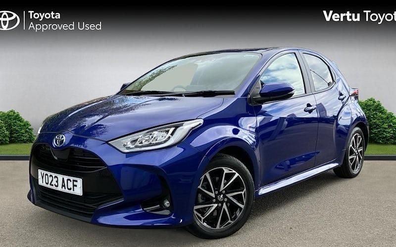 Used Toyota Yaris Hybrid Design 116 HP (85 kW) 2026 Hatchback