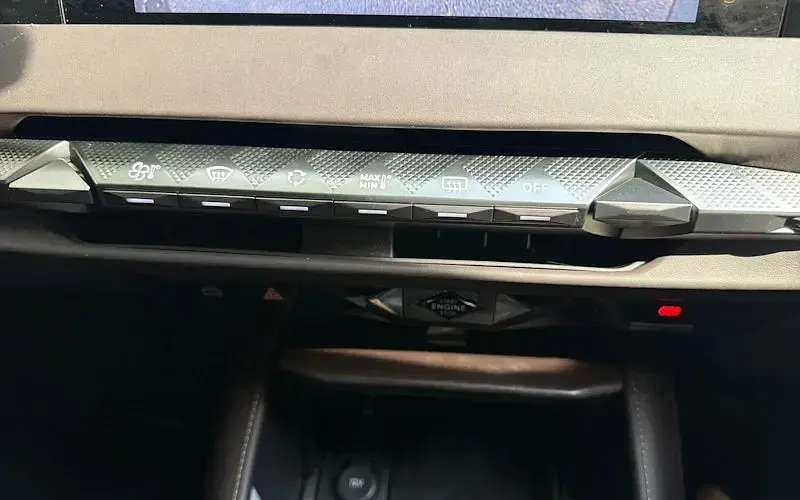 Used DS Automobiles DS4 131 HP (96 kW) 2025 Grey SUV