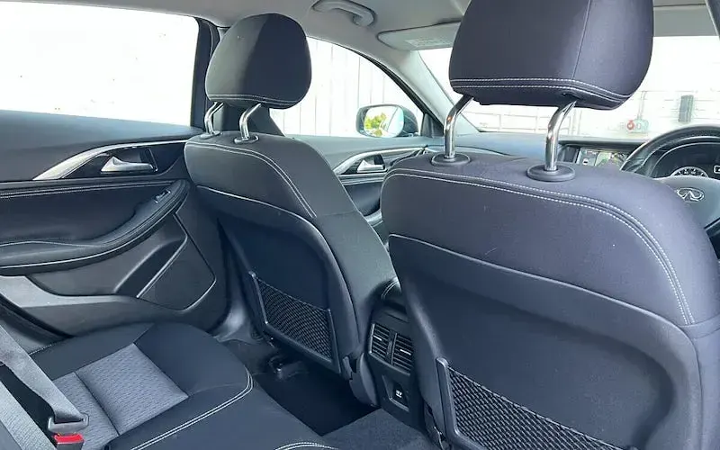 Used Infiniti Q30 Premium 122 HP (89 kW) 2018 Black Hatchback