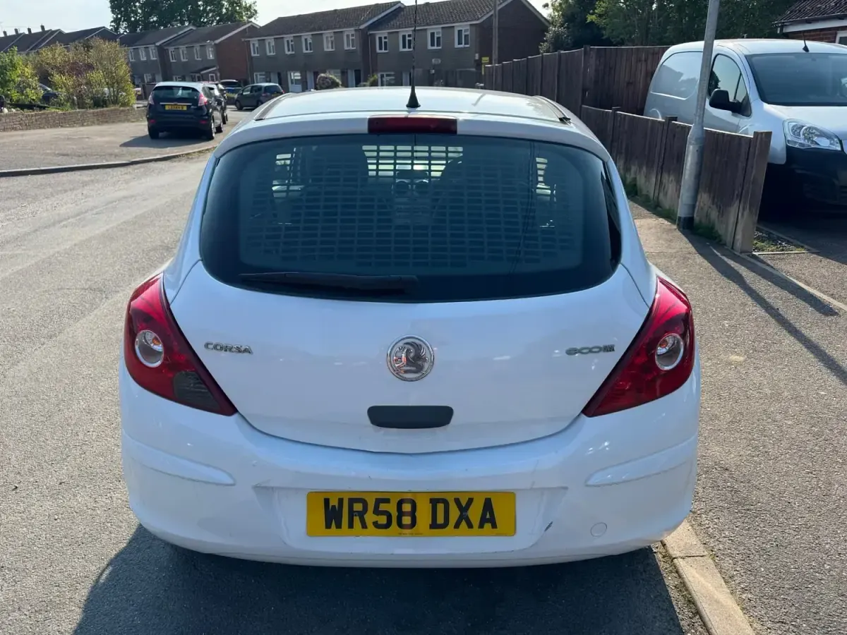 Second-hand Vauxhall Corsa 2008 Alb Hatchback