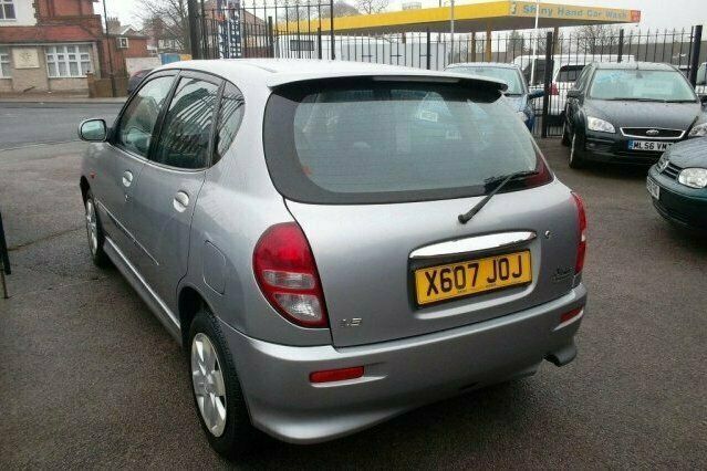Used Daihatsu Sirion 2001 Hatchback