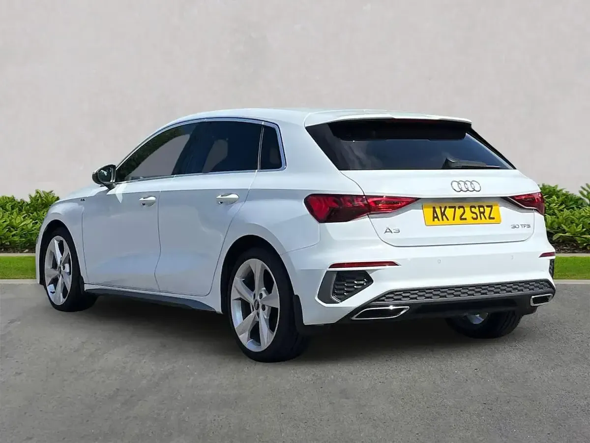 Used Audi A3 Sportback S-Line 110 HP (80 kW) 2022 White Hatchback
