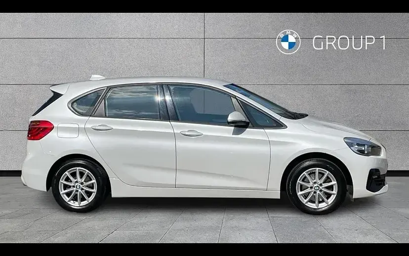 Used BMW 220 Active Tourer Performance 189 HP (139 kW) 2018 White MPV