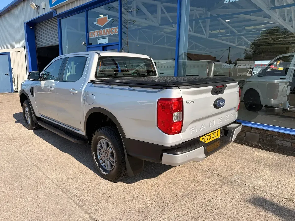 Used Ford Ranger XLT 170 HP (125 kW) 2024 Silver Pickup