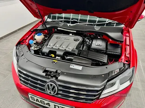 Used VW Passat Executive 2014 Red Estate