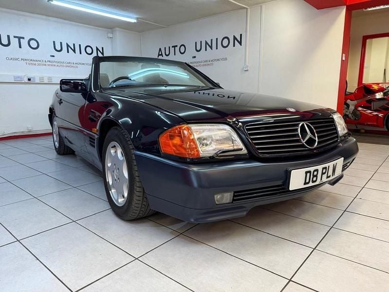 Used Mercedes SL500 322 HP (236 kW) 1990 Blue