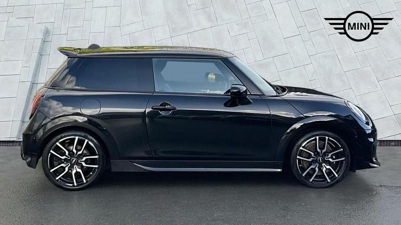 Used Mini Cooper S Hatch 201 HP (147 kW) 2025 Black Hatchback