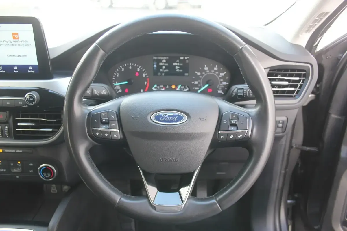 Used Ford Kuga Zetec 150 HP (110 kW) 2023 Grey SUV
