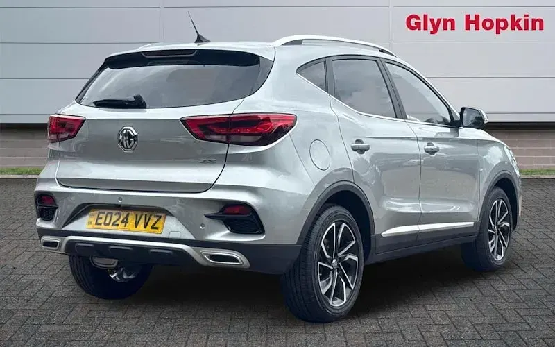 Używany MG ZS Exclusive 111 KM (81 kW) 2024 SUV