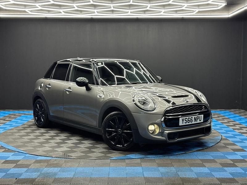 Silver Used 2016 Mini Cooper S Hatch Hatchback | £5,990 (Fair price) - Image 1/4