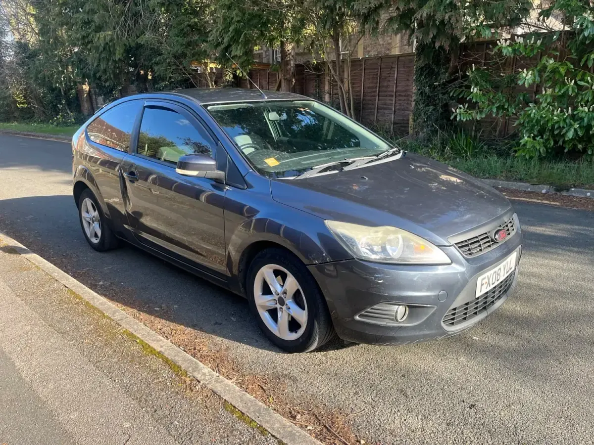 Używany Ford Focus Zetec 2008 Szary Hatchback