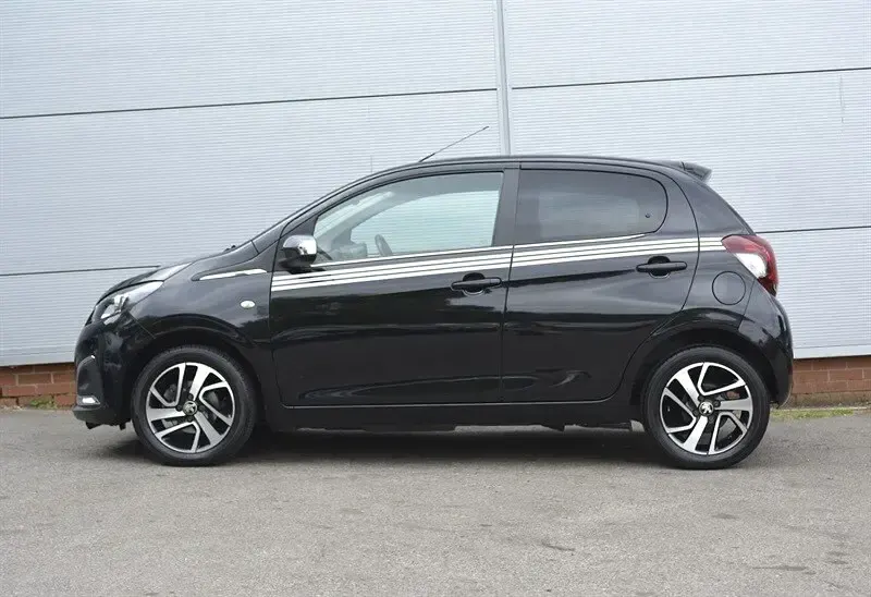 Used Peugeot 108 Collection 72 HP (52 kW) 2020 Black Hatchback