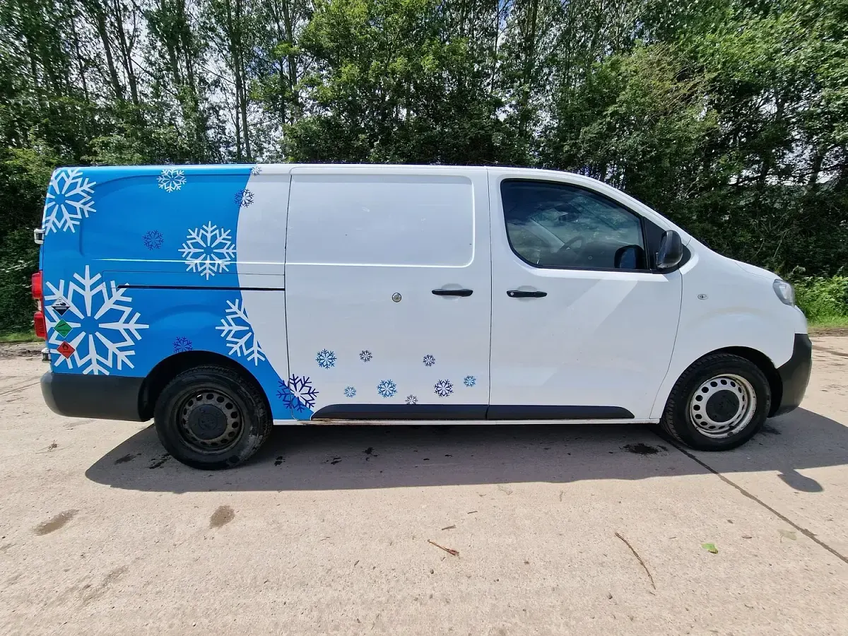 Used Peugeot Expert 120 HP (88 kW) 2021 White Van