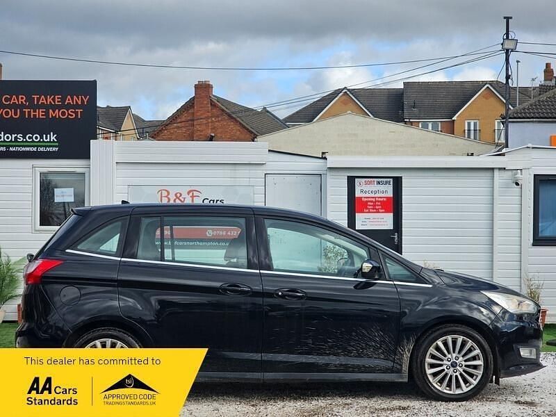 Used Ford Grand C-Max Titanium 120 HP (88 kW) 2015 Black MPV