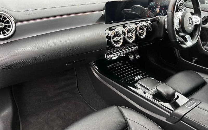 Used Mercedes CLA180 AMG Line Premium Plus 136 HP (100 kW) 2022 Sedan