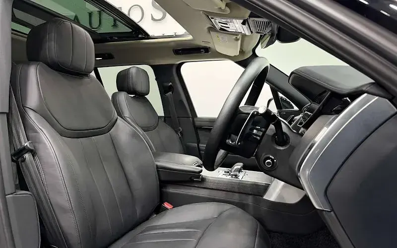 Used Land Rover Range Rover SE 400 HP (294 kW) 2023 SUV