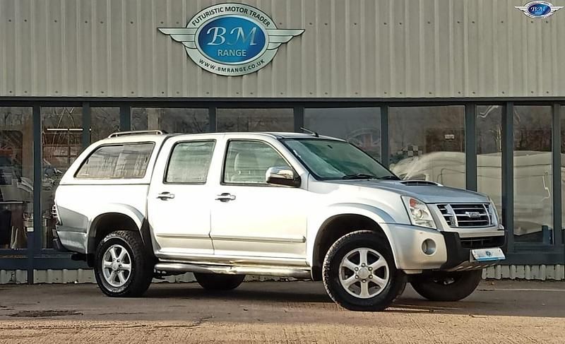 Silver Used 2010 Isuzu Rodeo SUV | £4,000 - Image 1/4