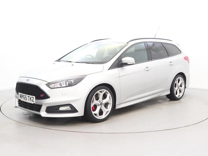 Used Ford Focus ST 185 HP (136 kW) 2015 Silver Estate