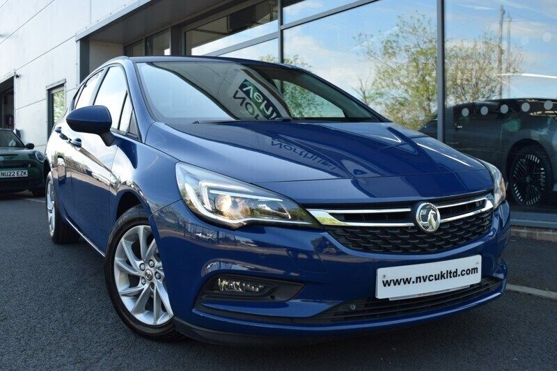 Blue Used 2019 Vauxhall Astra Hatchback | £7,685 (Fair price) - Image 1/4