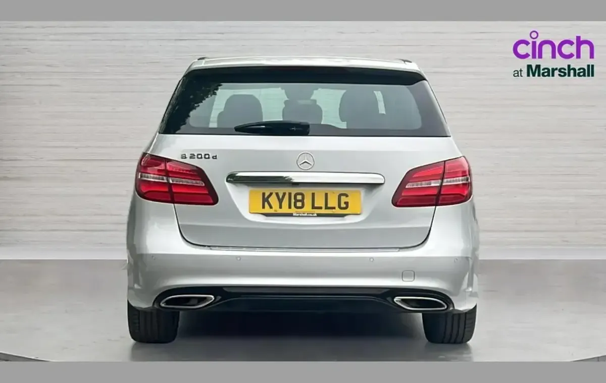 Used Mercedes B200 AMG Line Premium Plus 134 HP (98 kW) 2018 Silver Hatchback