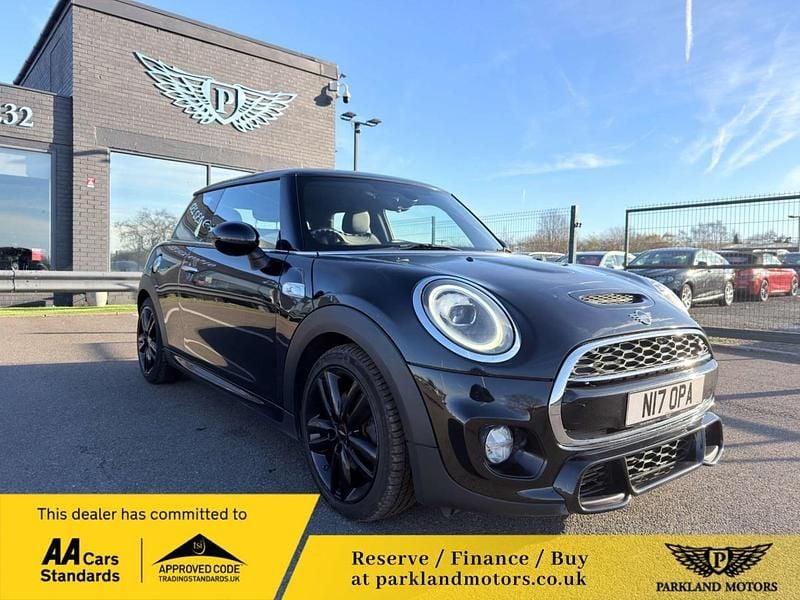 Black Used 2019 Mini Cooper S Hatch Hatchback | £11,995 (Good price) - Image 1/4