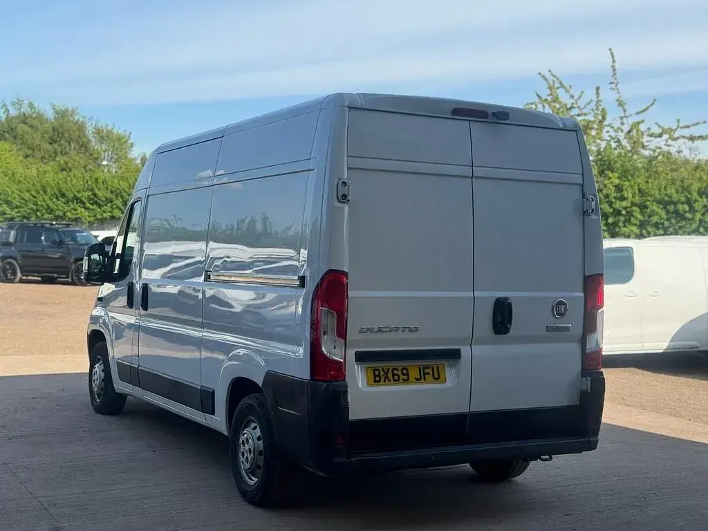 Used Fiat Ducato 140 HP (102 kW) 2020 White Van