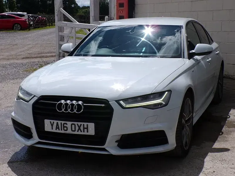 Used Audi A6 Black Edition 190 HP (139 kW) 2016 White Sedan