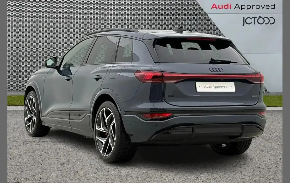 New Audi Q6 e-tron Advanced 284 kW (387 HP) 2026 Blue SUV