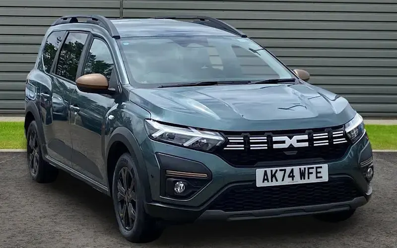 Used Dacia Jogger Extreme 141 HP (103 kW) 2024 MPV