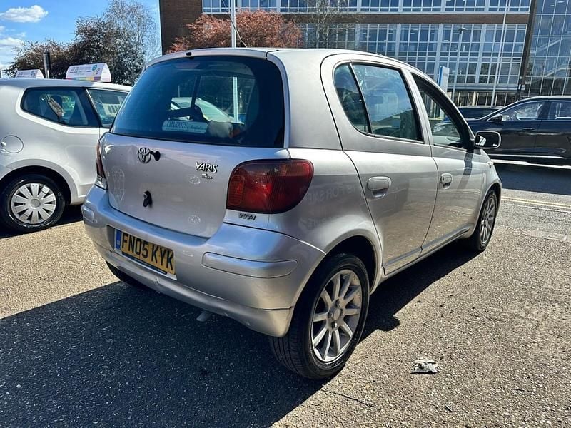 Used Toyota Yaris 2005 Silver Hatchback