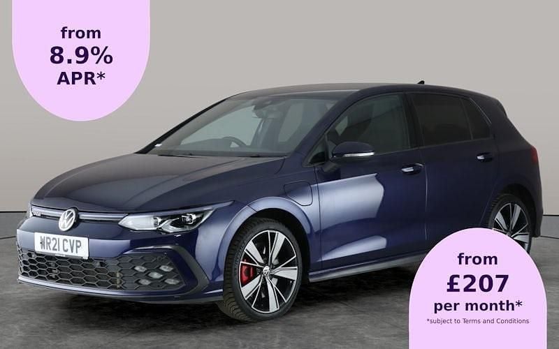 Used 2024 VW Golf VIII GTE Hatchback | £15,069 (Good price) - Image 1/2