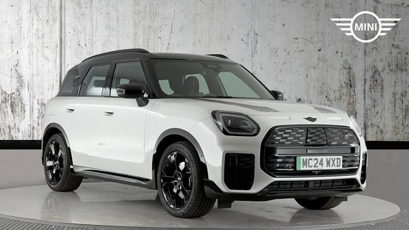 White Used 2024 Mini Countryman SUV | £31,999 (Fair price) - Image 1/4