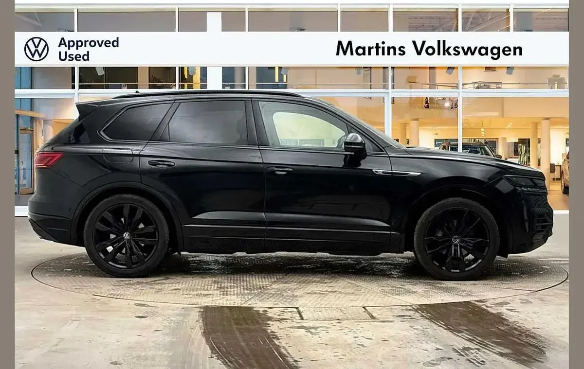 Używany VW Touareg Black Edition 286 KM (210 kW) 2023 Czarny SUV