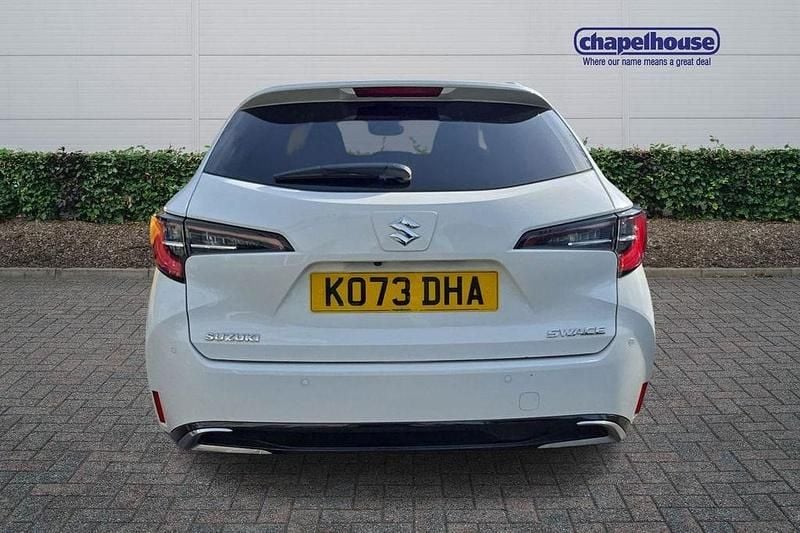 Used Suzuki Swace 140 HP (102 kW) 2023 White Estate