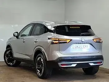 Used Nissan Qashqai N-Connecta 140 HP (102 kW) 2025 Silver SUV